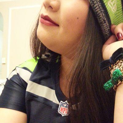 LucyWu's profile picture. Just a girl who loves her sports. Seahawks 🏈 | Sounders ⚽️ | Giants ⚾️ | Warriors 🏀 | Kings 🏒 |
