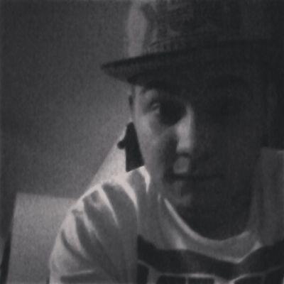 Bdubbbb814's profile picture. My name is Brad, and I like to party. #letsgetdrunk rail ruts and fuck sluts.