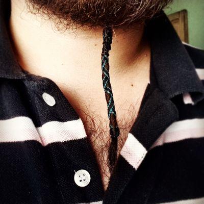 No pido FBack, tweets pelados, leo a muy cultos o muy idiotas, siempre tengo la razón, amante de la tecnología e idiomas Fr/En/Es/Eo/De/Ru