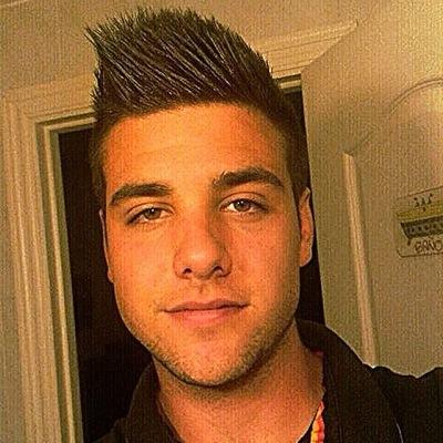 Angeel1311's profile picture. si la vida t da la espalda puessss... tocala el culo!