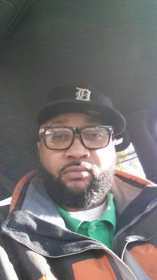 rawdogmaterial's profile picture. 