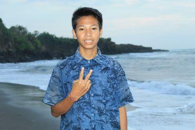 yogadarma85's profile picture. 51f39723