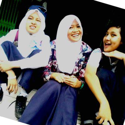 JHS 6 ~ 7E ~ 8G ~ 9G | 16 Maret 1999 | Sukses UN 2015! | PIN : 51F12F9C