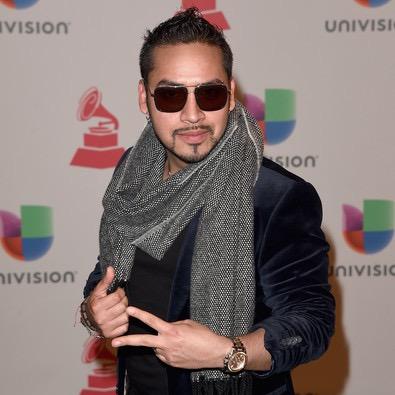 Mi nombre es Andy Gálvez, me encanta la música, el baile, el canto, y todo lo que tenga que ver con entretenimiento, soy líder de la agrupación alerta3