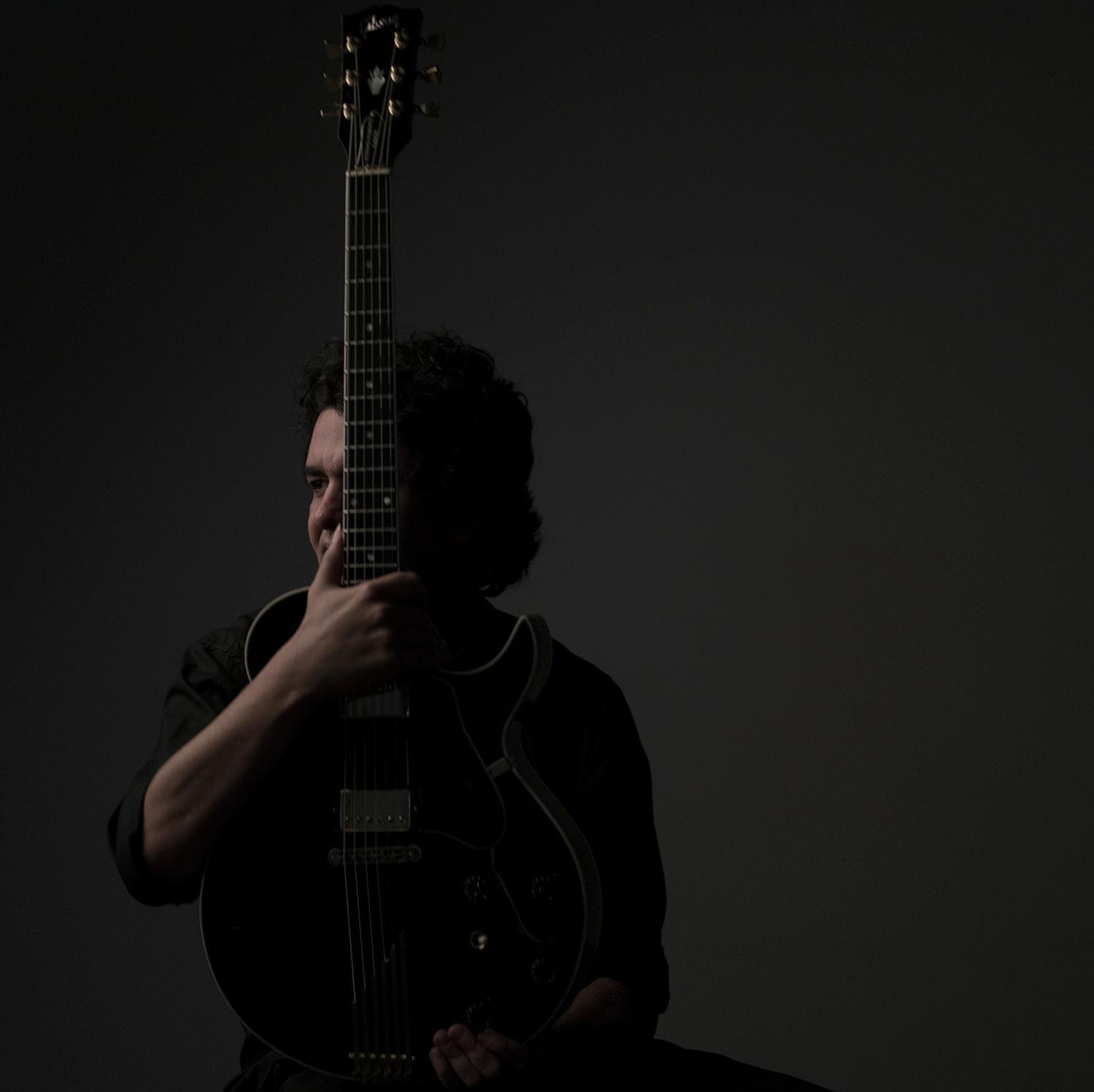 JoaoNepomuceno_'s profile picture. Professor de música desde 1998, toco guitarra e violão, componho, escrevo arranjos, toco com cantores e em projetos instrumentais como a Banda Carambolá.