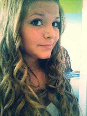 Fume avant que la vie te fume..mgl ♡♥ 
#Love
