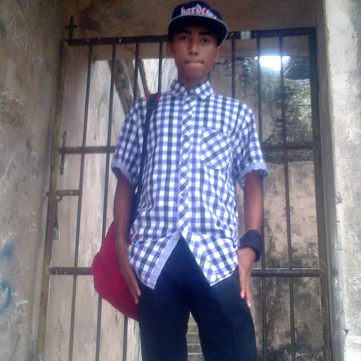 callmesetyo's profile picture. 1 september 1998,,  http://t.co/szuTjscoCK  #VVota_JOWO.. Berbeda-beda tapi tetap VVOTA,. Follback?? Mention aja,.