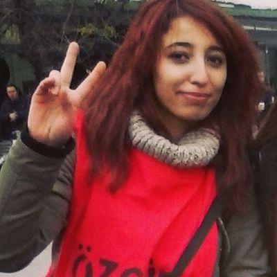 lacinceren's profile picture. Dayanışma ezilenlerin inceliğidir...
