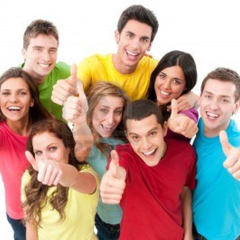 Jóvenes Risaraldenses interesados en participar en los debates de importancia para nuestro departamento.