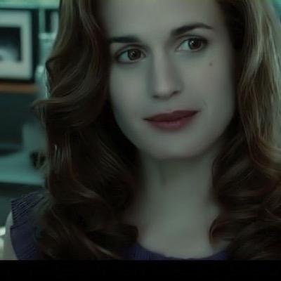 {Twilight Saga RP || 18+ || Literate} Hopeless romantic • Vampire • Straight • #Single - Looking for Carlisle •