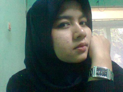 give your smile to every one but give your love for only person :) | life is choise ||