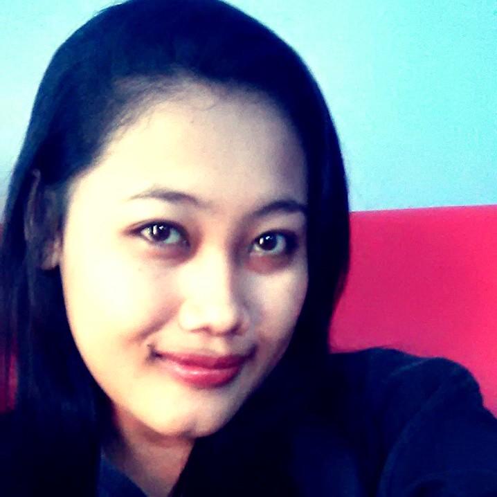 adenuryanti3's profile picture. 