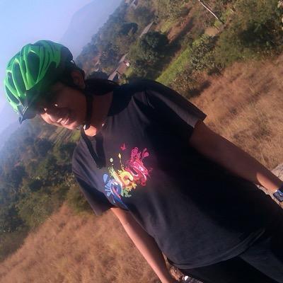 reshmawable's profile picture. 