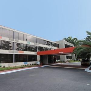 The smoke-free Quality Inn & Suites® hotel is close to downtown and the state capital.