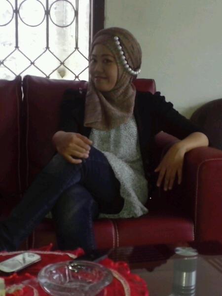 Riatyhasyim's profile picture. 