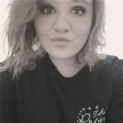 kasey_pangburn's profile picture. Blonde hair & Green eyes ♥                                               be a girl with a mind, a bitch with an attitude, & a lady with class