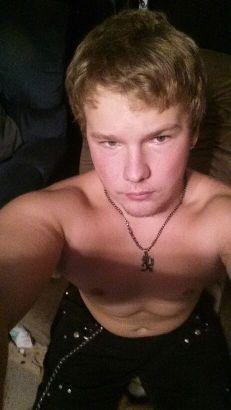 Beevis96's profile picture. I play guitar like hanging out with my friends and chillin hmu kik beavis16 snapchat greatnero