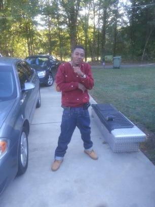 19: (864) living it uhp errday!!...neva kno watts gonna happen next.*