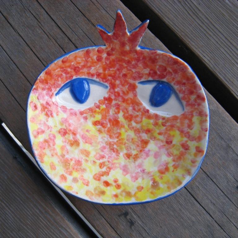 I do a lot of things... One of those things is ceramics!

#ceramics #pottery #cats #minnesota #aquariums #surrealism
