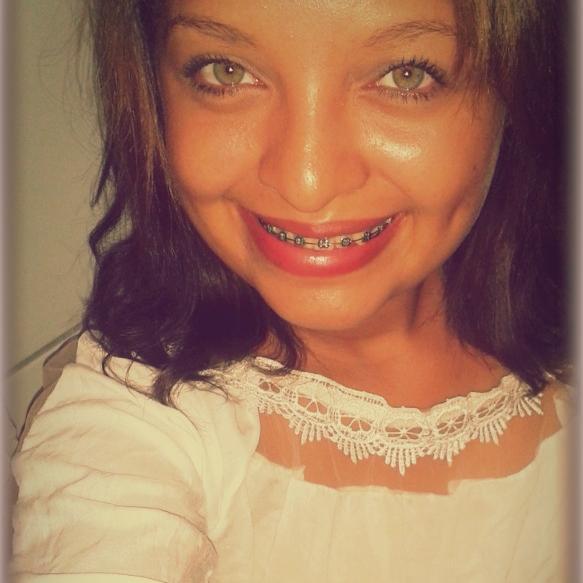 Seja seu, antes de ser dos outros; Seja a sua melhor companhia, Seja seu melhor amigo, Seja seu melhor amor. Seja você, isso se basta.
