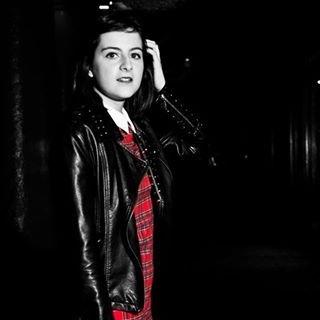 16 year old rock & roll lover.follow my new account @marreleanor