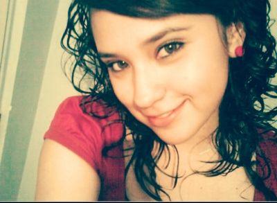 Lesbiana, Bisexual.
Amante de las vergas
Sigueme y te sigo