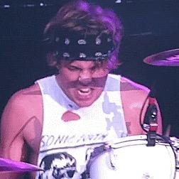 hello love! I gave you this freefollow can you please follow @thirlyashton ? i hope you have a nice day