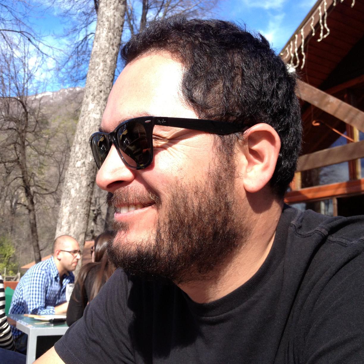 Unestilounser's profile picture. padre, marido y minero