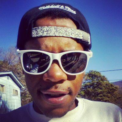 youngtis24's profile picture. 