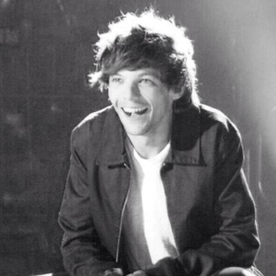 hey! go follow my main account @tommocappuccino and i'll follow back :)