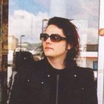 GerardAWayyy's profile picture. ✖️Hey✖️I'm Gerard✖️I'm gay as fuck✖️