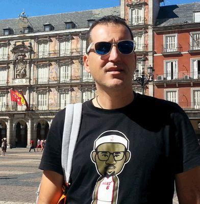 gkatsoul's profile picture. Μαθηματικός είναι ένας τυφλός άνθρωπος σε ένα σκοτεινό δωμάτιο που ψάχνει να βρει μια μαύρη γάτα η οποία δεν είναι εκεί .

Basket maniac 🏀