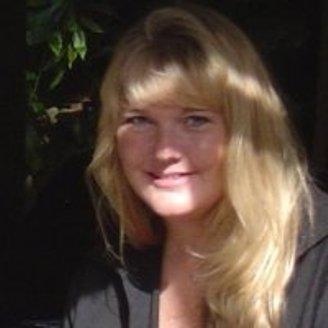 recruitermaura's profile picture. 