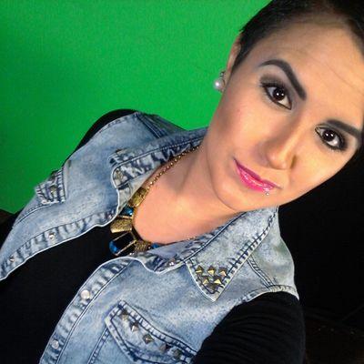 Lcda. Comunicación Social / Locutora
