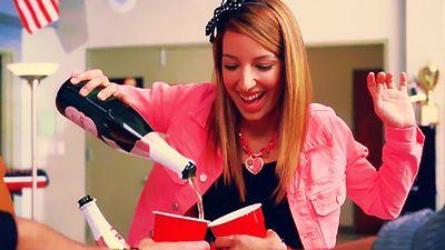 SugarilloNY's profile picture. I'M AWESOME [ Sugar Cubes ] I am so much better than you! Mi daddy me consigue todo lo que quiero, envidiame. Azúcaaaaaar.