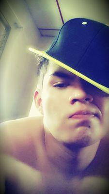 ElnovioDenadie_'s profile picture. 