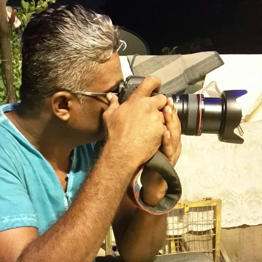 Advertising professional. Photography junkie. Music lover. Keen follower of football, especially MU & Real Madrid. Love travel, but don't get around to it much!