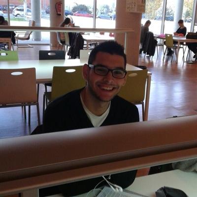 Estudiante de Grado en Derecho en la UCM. Forofo de cualquier serie y películas (el cine ni lo piso xD)