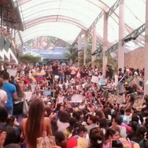 espacio para el reclamo y hacer VALER nuestros derechos como tesistas de la facultad de ciencias de la salud