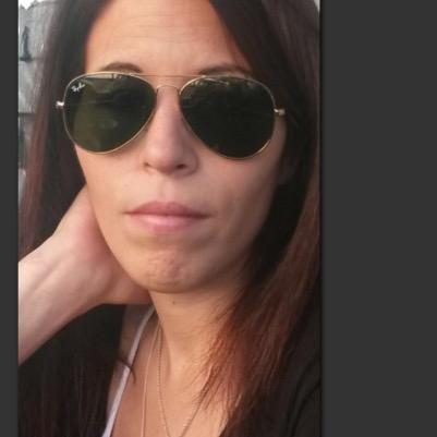 Esteeleeda's profile picture. 