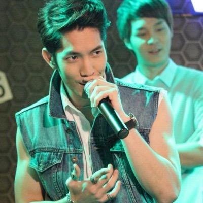 Hello call me Pan . Facebook(fanpage) : Pan Surakiat Bunnag . Thank for following ;)