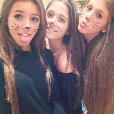 instagram: molly_buckwald