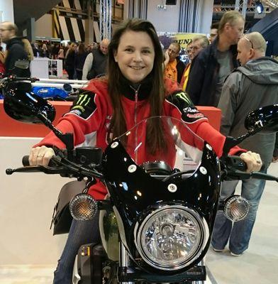 cupcake_1973's profile picture. Investigations Manager in the Civil Service. Love motorbikes, mountain biking, footy, Leicester City, MotoGP, films, tv & cider