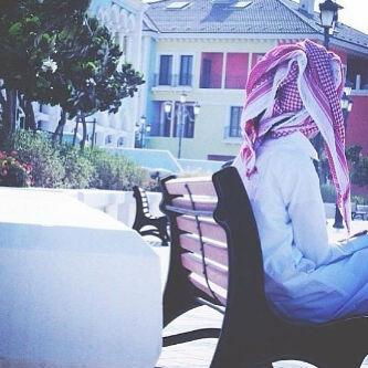 قروب : خاص بنقل الشعر والشيلات لكل حصري وجديد وأتمنى إن أصل ألى مستوى إعجابكم ..