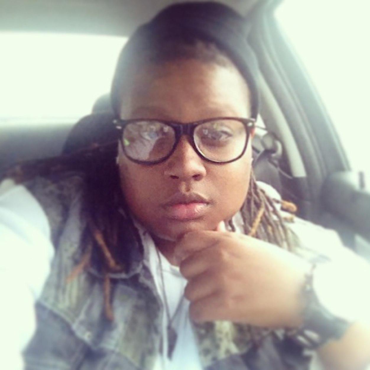 FXious's profile picture. Ambitious. Chill. Determined. 24. Junior at Murray State.....annndddd that sums it up.