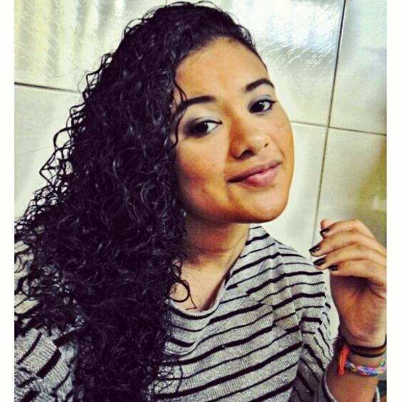 insta novo : alanaa_al . segue lá? ;*