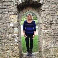 bloomcrew's profile picture. Author of Crowns and Kingdoms series of books for young adults and readers of all ages.  Medieval Fantasy...Game of Thrones rated G version