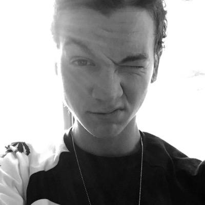 Taylor Caniff is bæ
