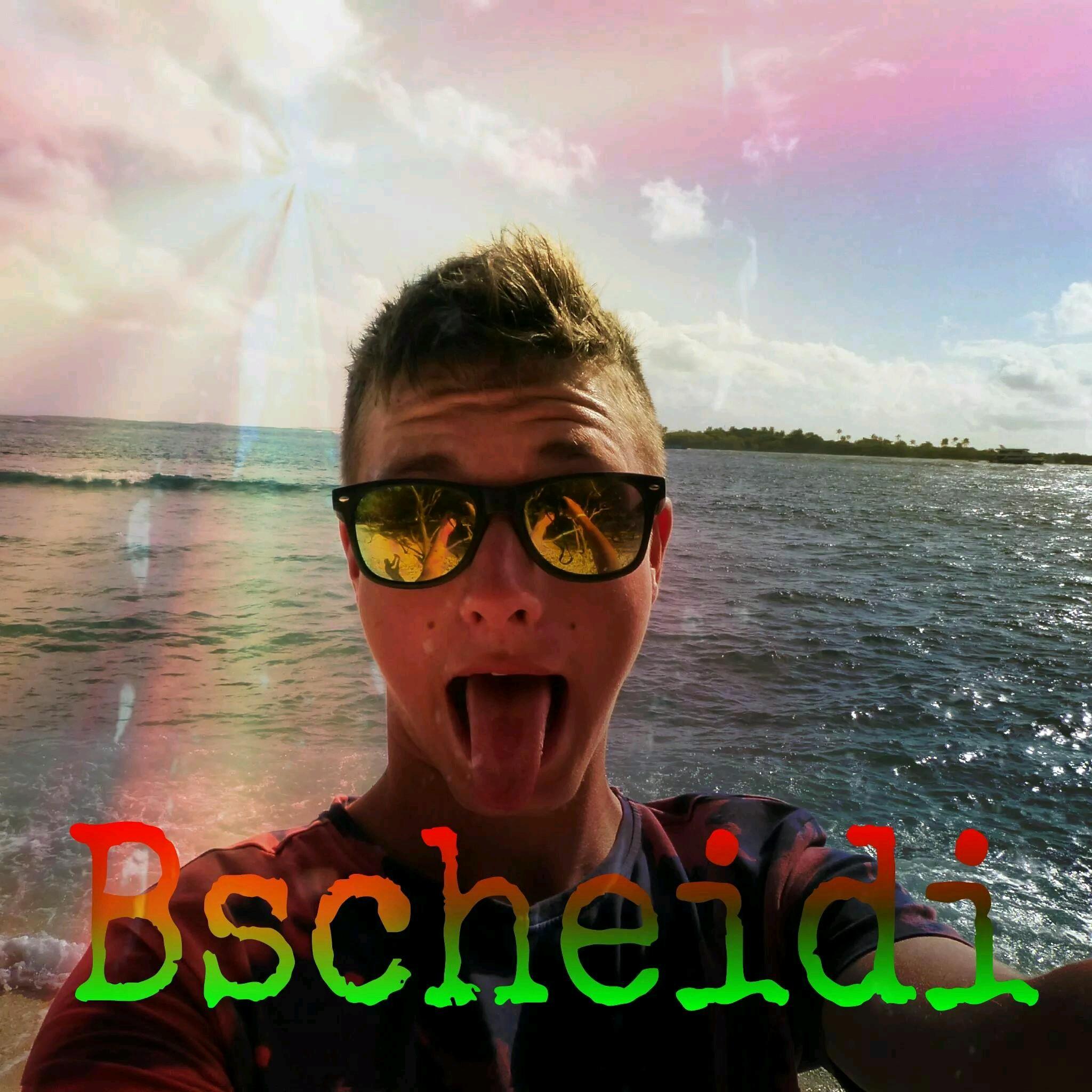 Bscheidi's profile picture. Facebooker and YouTuber!
Germany!