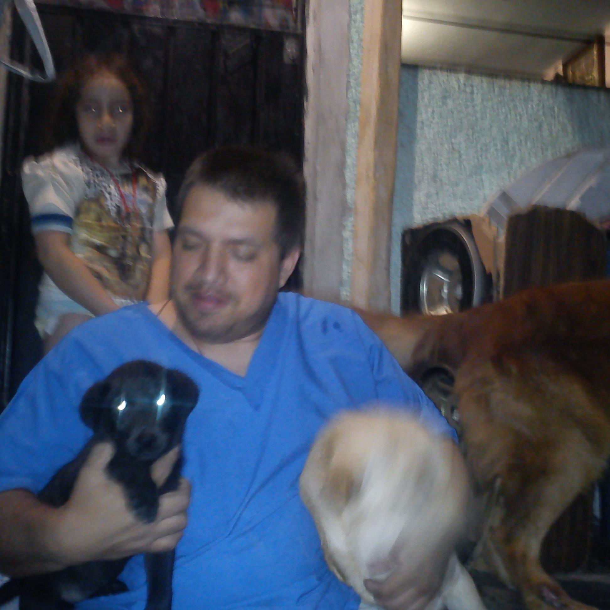 carlosf17426896's profile picture. 